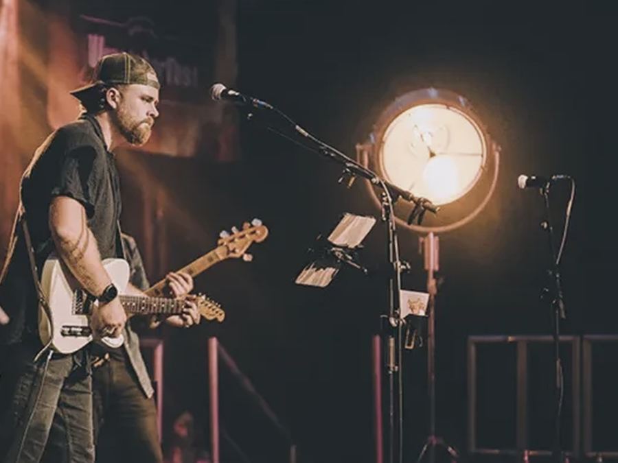 Calling Nashville performing